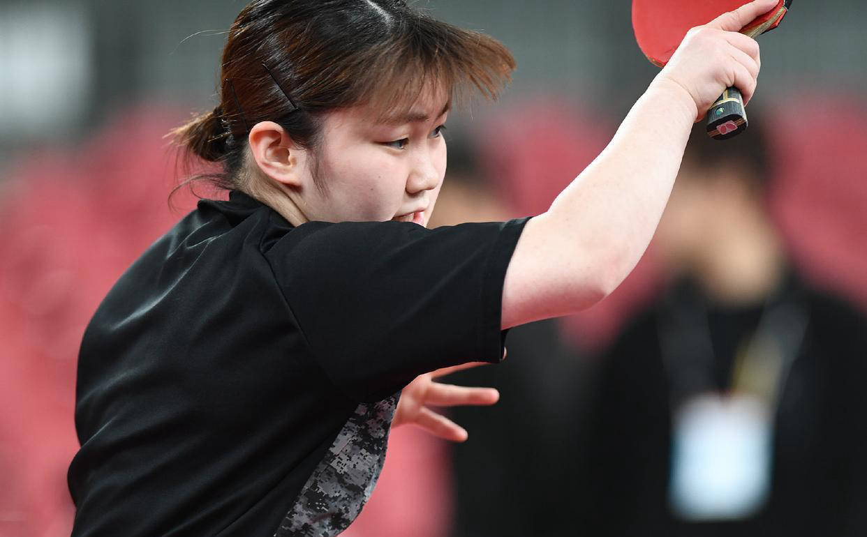 通过香港公 通过香港公